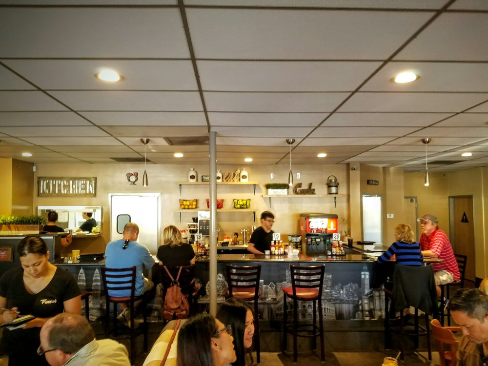 Franco's Flapjack Family Restaurant logo