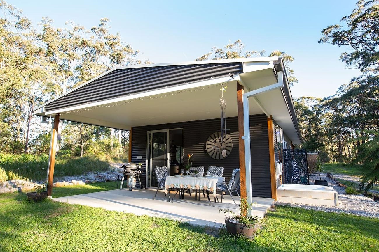 Dorrigo Bush Pepper Retreat, lodge, sleeps 5 logo